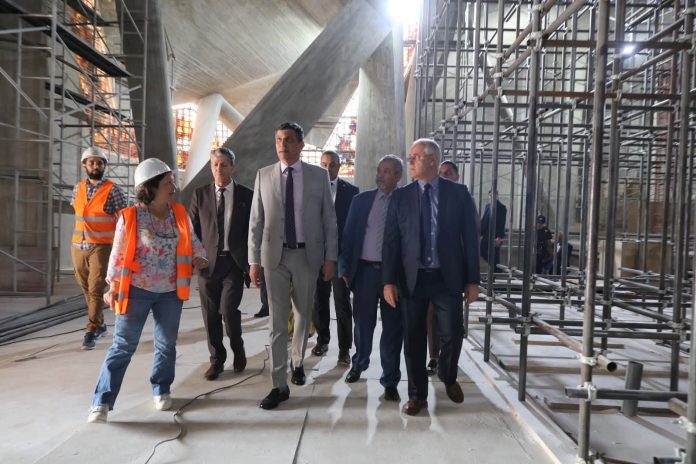 PROJETS DE RÉHABILITATION DE L’ÉGLISE DU « SACRÉ-CŒUR » ET DU PARKING À ÉTAGES DE BIR MOURAD RAÏS - Le ministre, wali d’Alger, inspecte les travaux